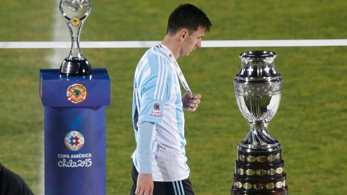 Zklamaný Lionel Messi po finále Copa América.