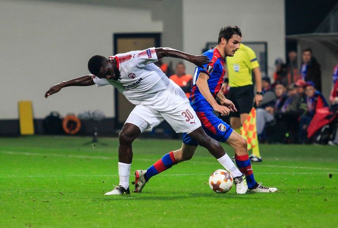 EL, Plzeň-Happoel Beer Ševa: John Ogu (30)