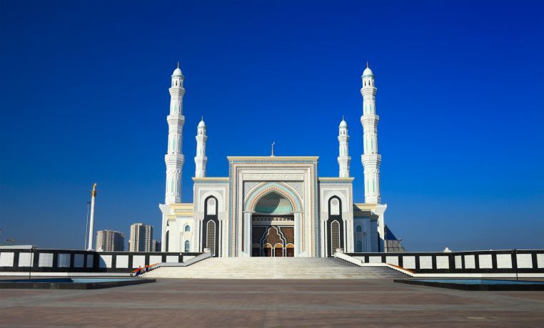 Astana - mešita Hazret Sultan