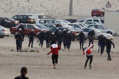 Nové nepokoje v Bahrajnu. Policie zasáhla slzným plynem