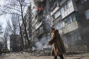 Memento války. Rusové v Mariupolu zničili téměř každý dům, ve městě jsou masové hroby