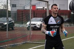 Fotbalisté Baníku zlepšují ovzduší v Ostravě. Jezdí v hybridech