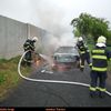 Hasiči našli v autě ohořelou mrtvolu