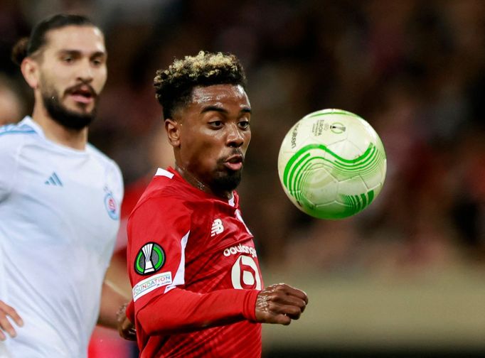 Záložník Lille Angel Gomes