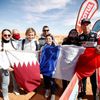 Navigátor Matthieu Baumel s rodinou na Rallye Dakar 2022