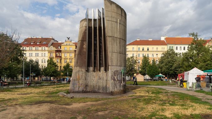 Rekonstrukce začíná. Pražský "Jiřák" po 20 letech ožije, populární trhy zůstanou