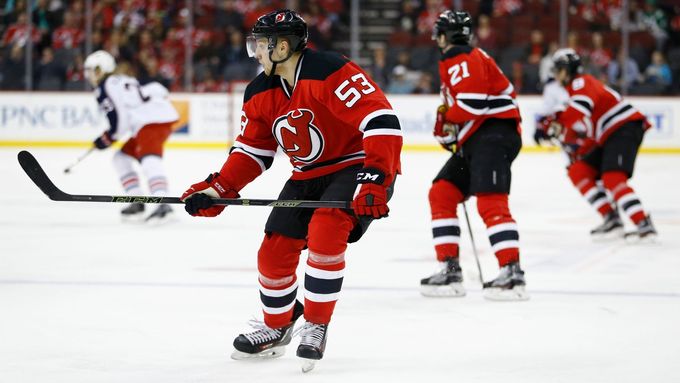 Vojtěch Mozík při jednom ze svých loňských sedmi startů za New Jersey Devils v NHL.