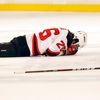 Zraněný Patrik Eliáš v zápase NY Rangers - New Jersey Devils