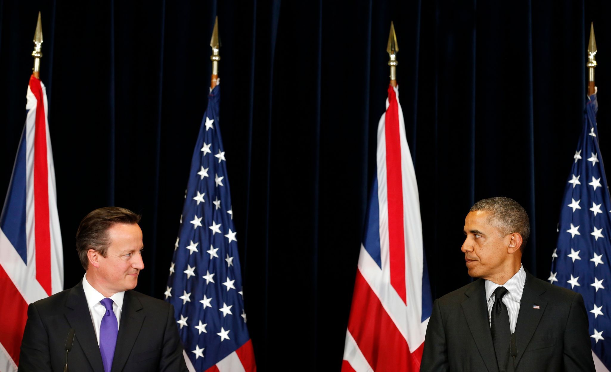 Obama a Cameron na tiskové konferenci po jednání skupiny G7
