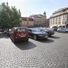 Malostranské náměstí v Praze před a po zrušení parkoviště