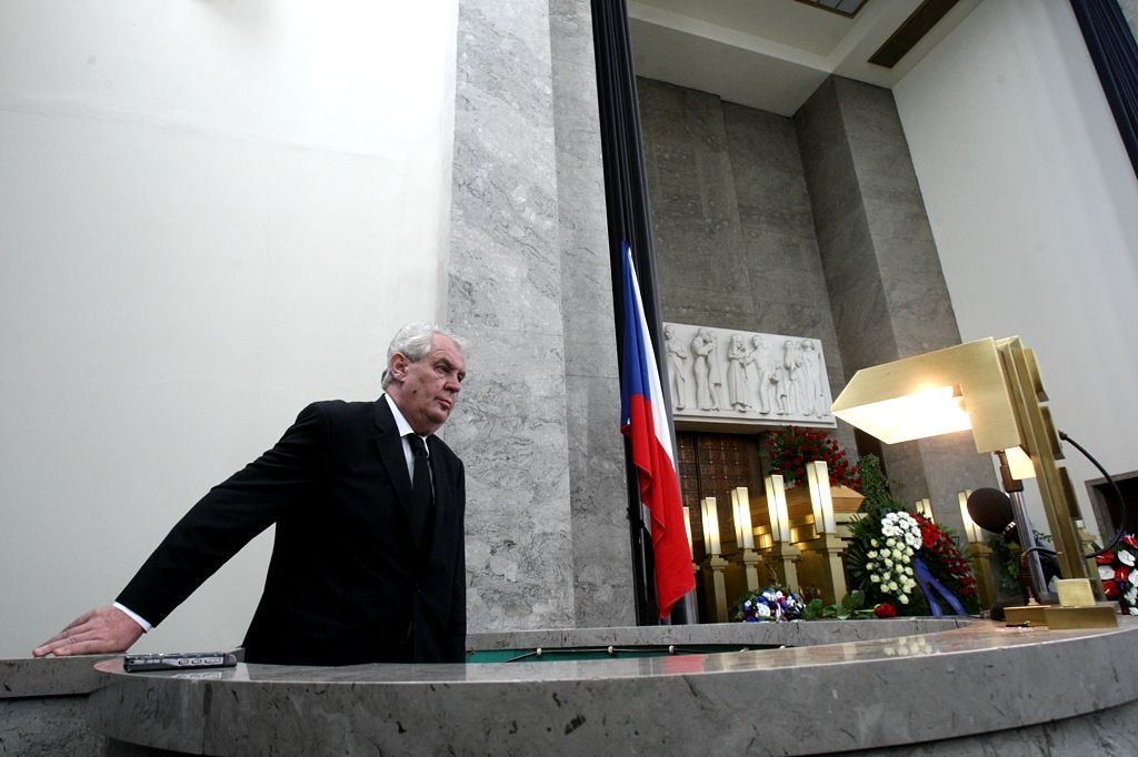 Pohřeb Valtra Komárka