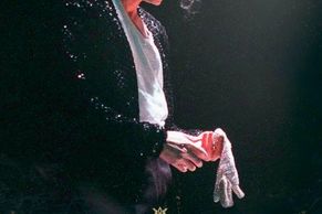 Michael Jackson prodává majetek. Podívejte se