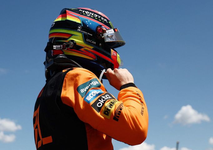Oscar Piastri, McLaren ve VC Emilie-Romagny F1 2025