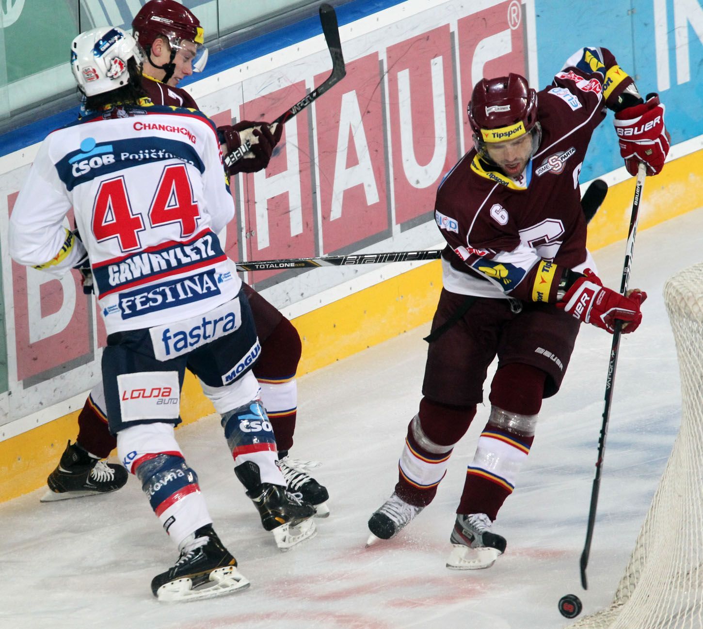 Hokejová extraliga, Sparta - Pardubice: Michal Broš - Travis Gawryletz
