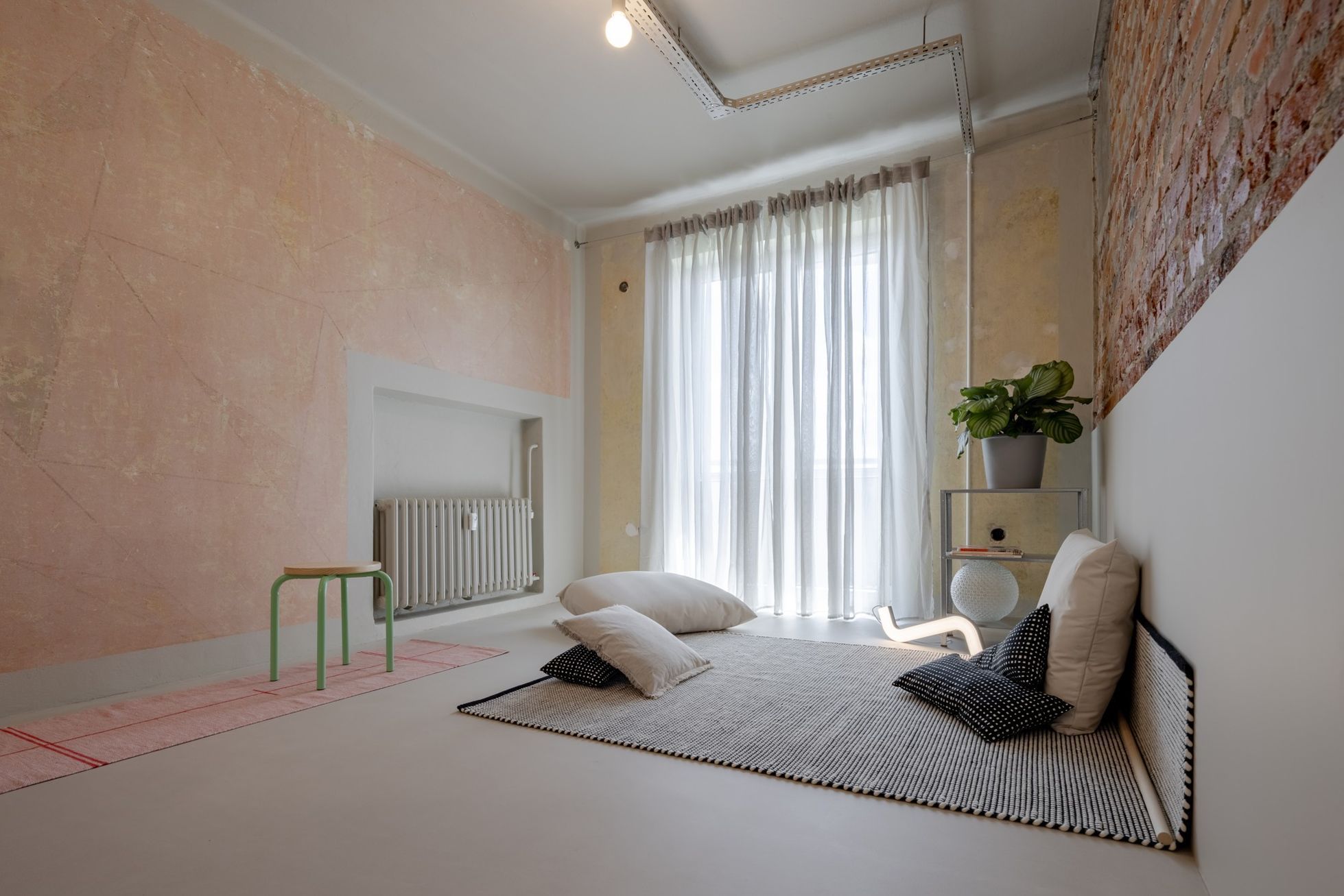 šala, byt 11, interiér roku