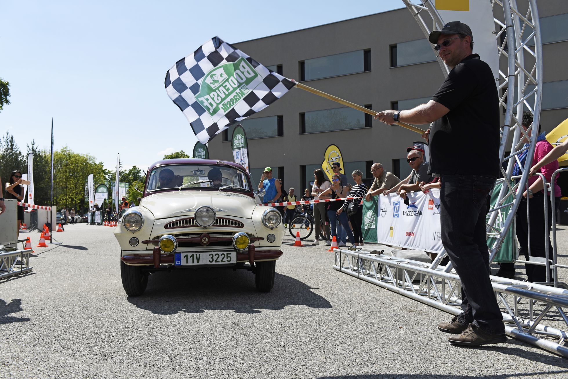 Škoda 440 Spartak - cíl