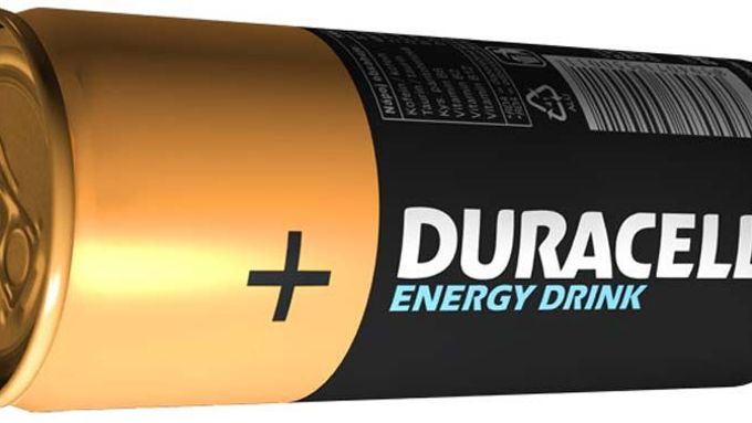 Energetický nápoj Duracell.