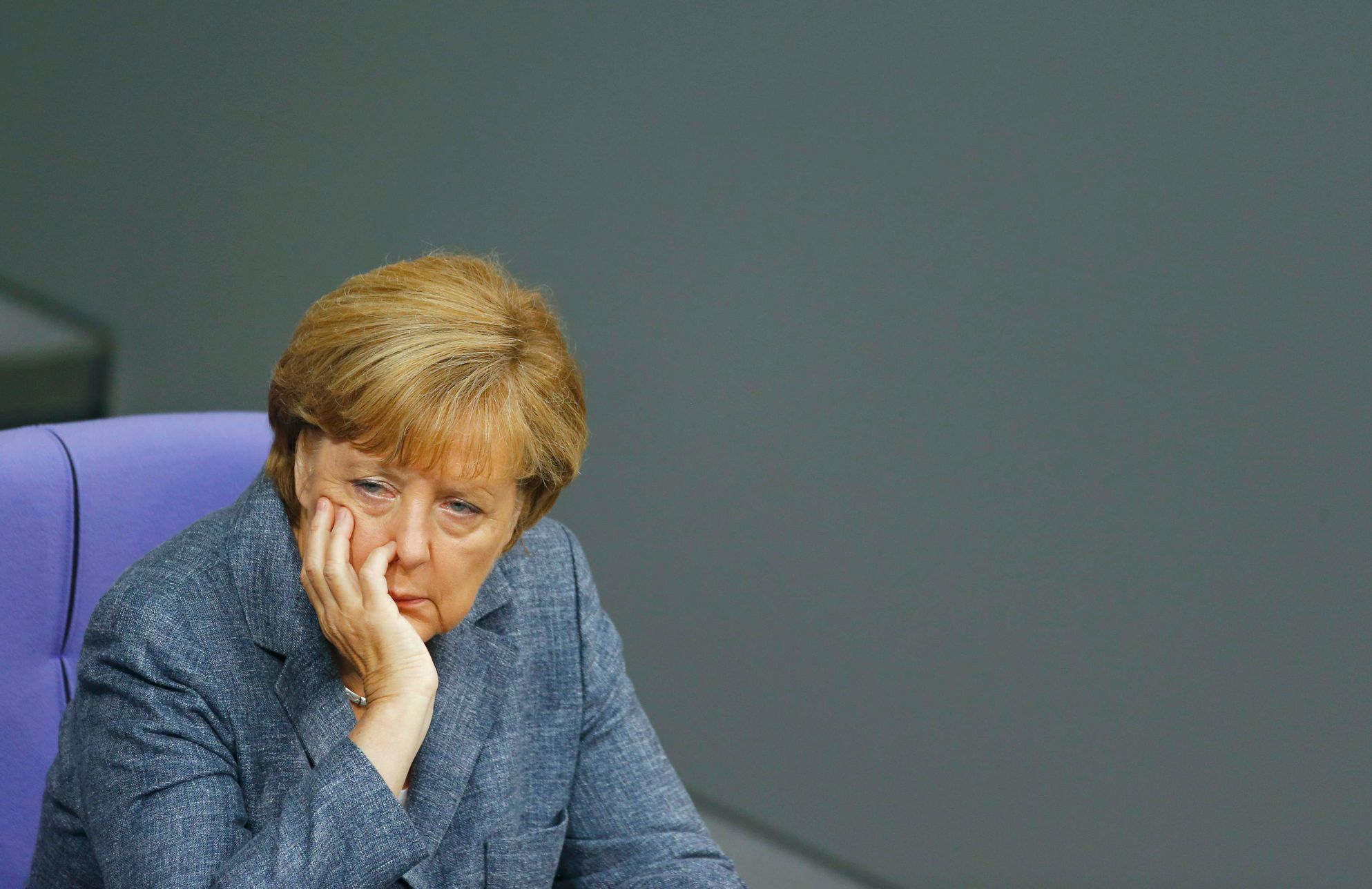 Merkelová při hlasování o třetím balíčku pro Řecko