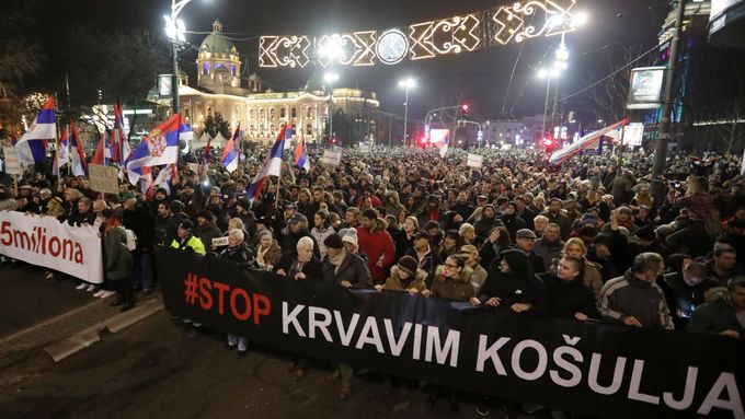 Protesty v Bělehradu.