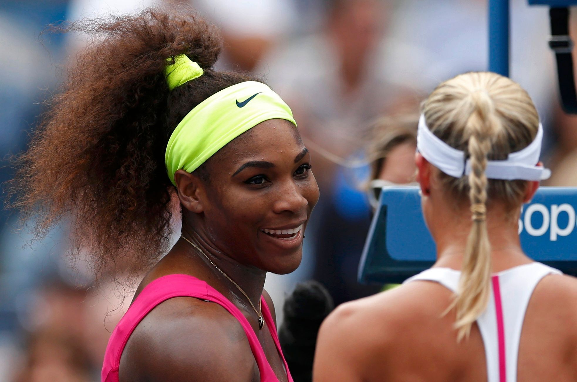 Serena Williamsová a Andrea Hlaváčková v osmifinále US Open 2012