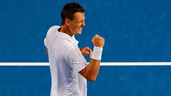 Tomáš Berdych je posledním českým tenistou, který v Australian Open zůstal ve dvouhře. Podívejte se na fotografie nejen z jeho duelu s Melzerem, ale třeba i také ze souboje Radka Štěpánka s Djokovičem.