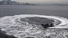 A Brazilian Navy boat part in an exercise to prepare their operational readiness to combat terrorist attacks and riots ahead of the FIFA Confederations Cup and World Youth Day, on the Amazonas ship in Rio de Janeiro May 29, 2013. REUTERS/Sergio Moraes (BRAZIL - Tags: SPORT SOCCER MILITARY MARITIME) Published: Kvě. 29, 2013, 4:49 odp.