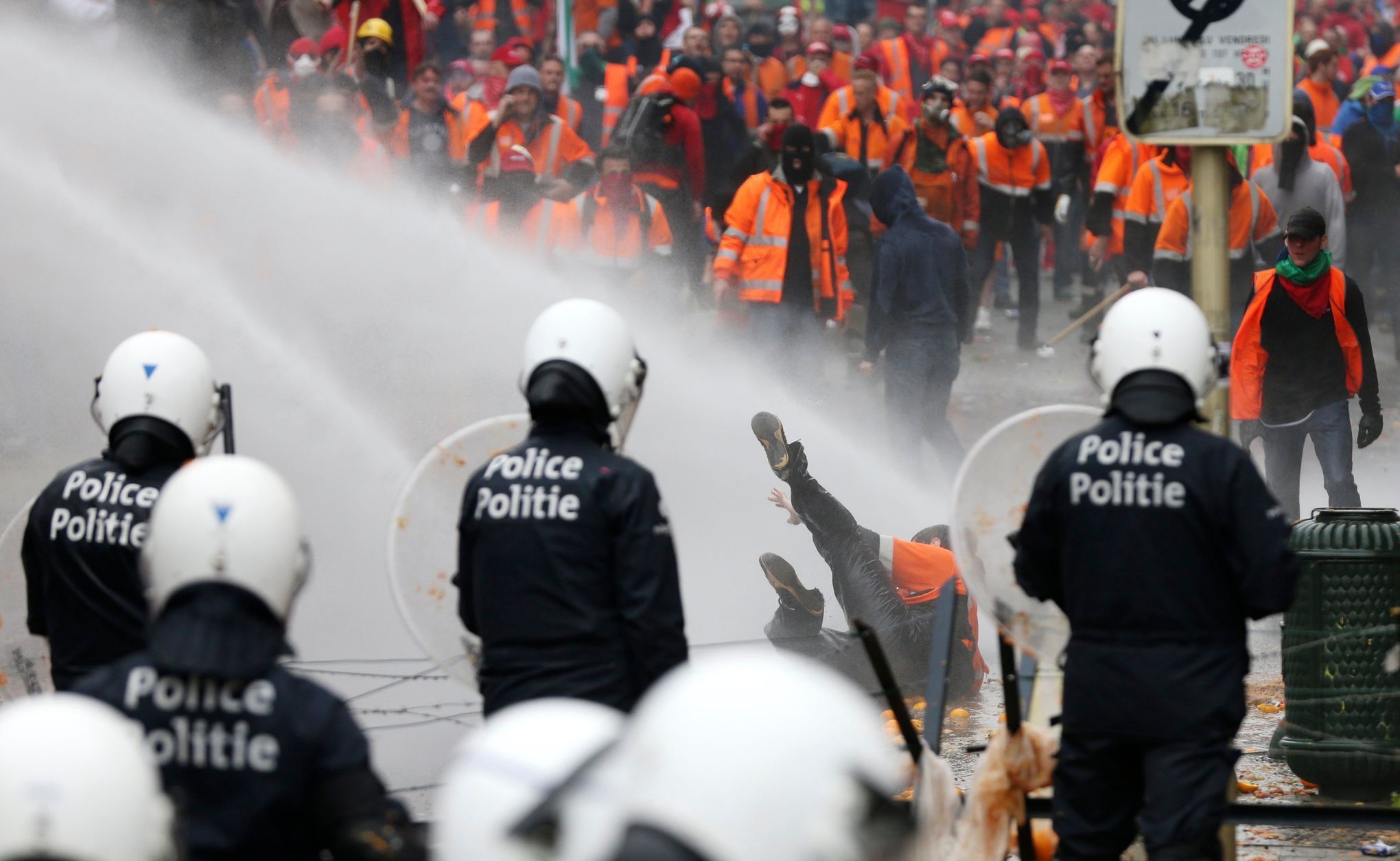 Protesty odborářů v Bruselu