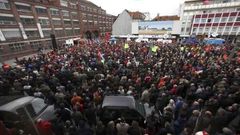 Tisíce zaměstnanců firmy Opel se účastní stávky v Ruesselsheimu
