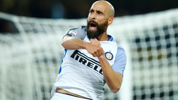 Borja Valero slaví gól Interu Milán