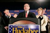 Huckabee v Iowě drtivě zvítězil. Před dalším republikánem Romneym získal náskok devíti procent.