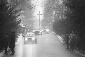 IN PICTURES: Baťa returns from exile in 1989