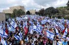 Izraelský premiér odloží reformu justice o několik týdnů, uvedla strana Židovská síla