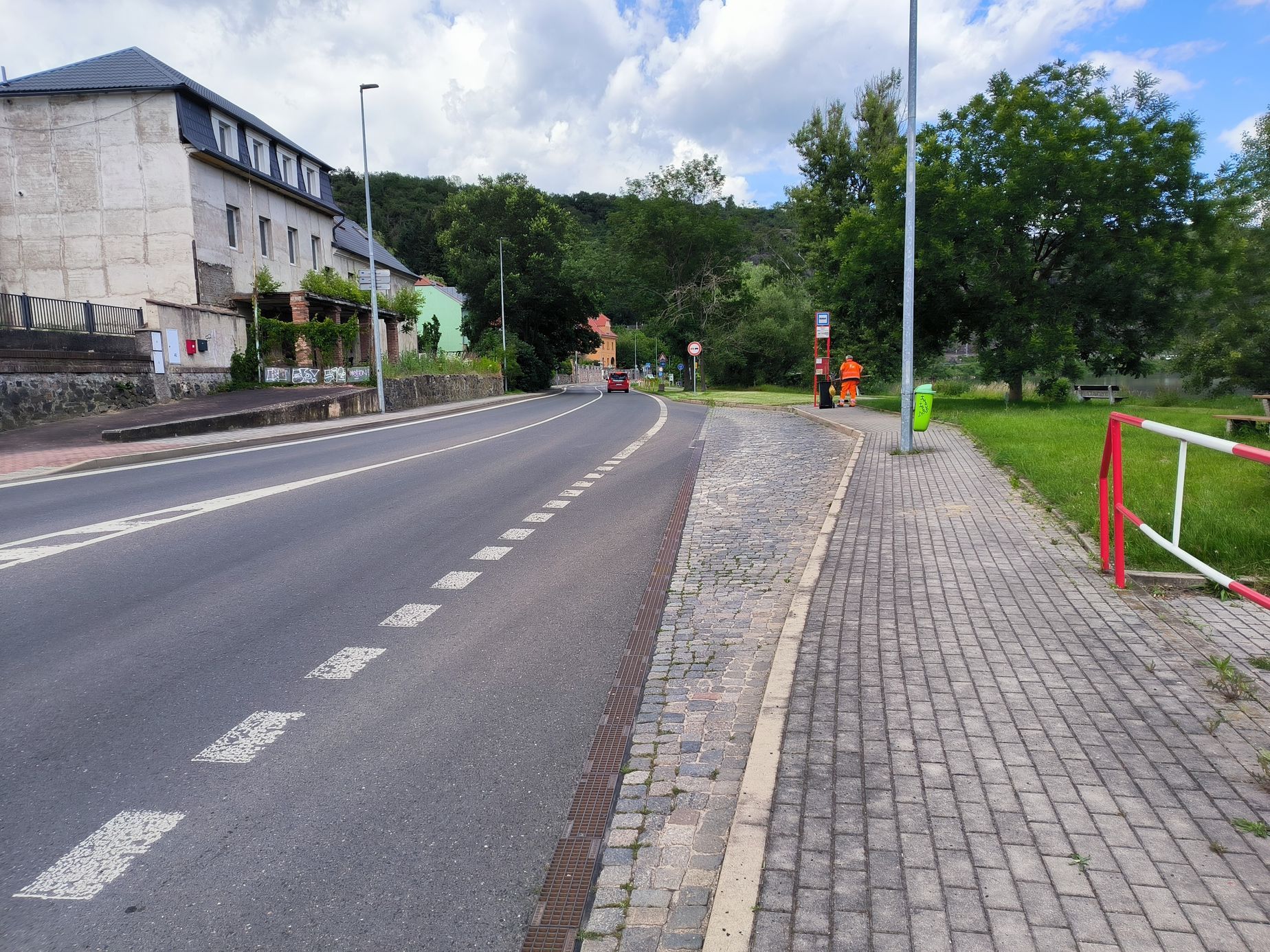 Autobusová zastávka MHD - dopravní značka