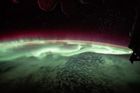 Úchvatný časosběr z vesmíru. Astronaut natočil polární záři z ISS