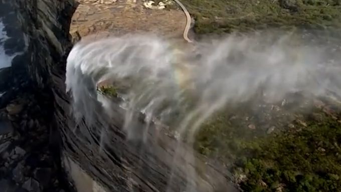 Obrácené vodopády v australském Royal National Parku