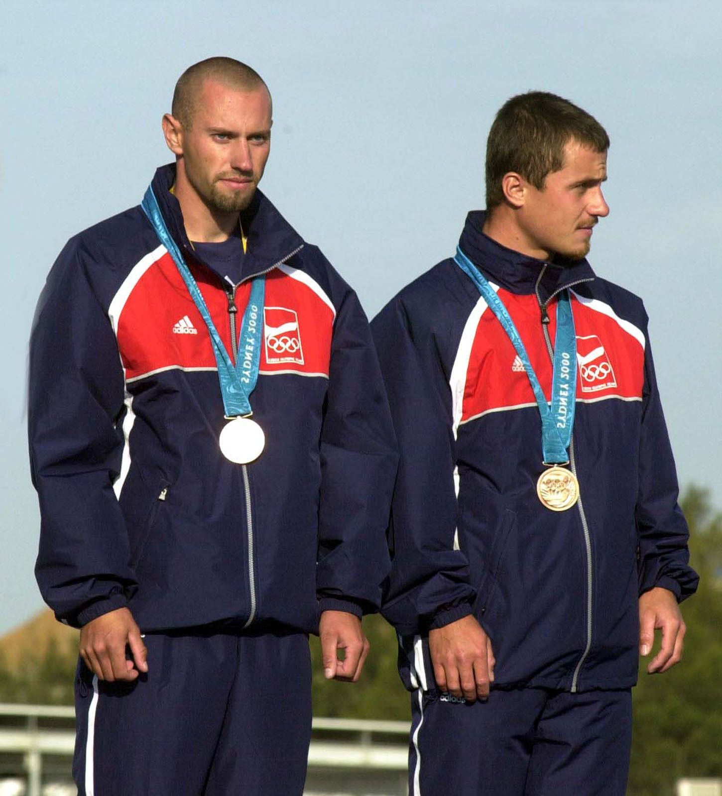 Čeští deblkanoisté Marek Jiras a Tomáš Máder během bronzového závodu na LOH 2000 v Sydney.