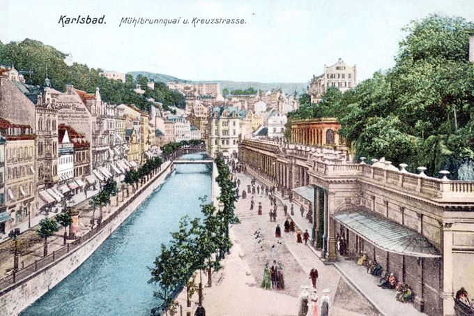 Pohled na Karlovy Vary okolo roku 1905.