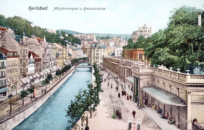 Pohled na Karlovy Vary okolo roku 1905.