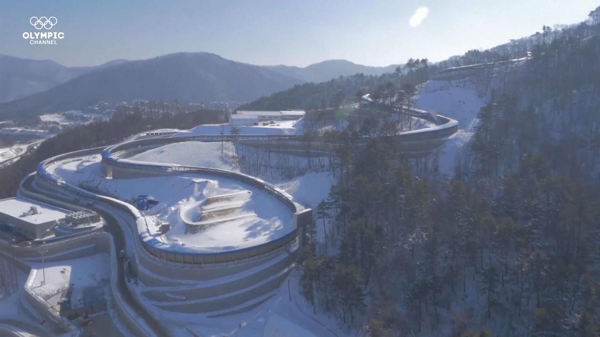 Většina olympijských sportovišť pro zimní hry v Pchjongčchangu jsou přupravena.