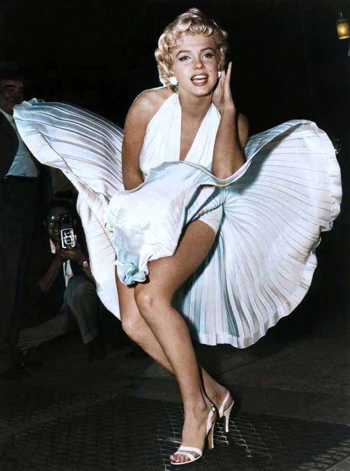 Matty Zimmerman, Marilyn Monroe, New York, Spojené státy, 1954, kolorováno.