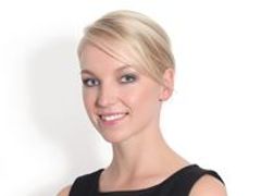 P. Bondarová - investiční specialistka KB 