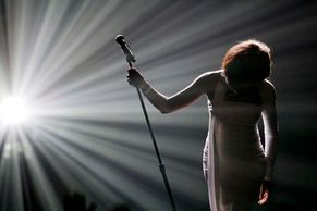 Whitney Houston zemřela. Takový byl život pěvecké superstar