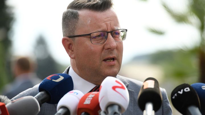 Hra o stamiliony. Staňkův návrh nahrál skládkařům, experti se přou o jeho ústavnost