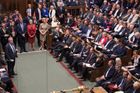 Poslanci odmítli brexit bez dohody i předčasné volby