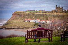 V dopise vše vysvětlili a skočili z útesu. Starší manželé se rozhodli zemřít společně