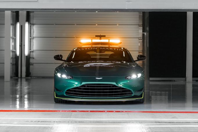 Nový safety car Aston Martin pro závody F1 (2021)