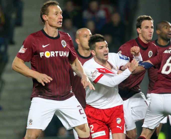 Fotbal, Sparta - Plzeň: Michal Ďuriš (12)