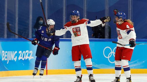 Michaela Pejzlová slaví gól ve čtvrtfinále ZOH 2022 v Pekingu Česko - USA