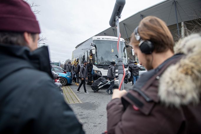 Film Cheza je jedna (2020): Příjezd do Drážďan.