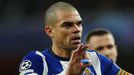 Arsenal  - FC Porto: Pepe